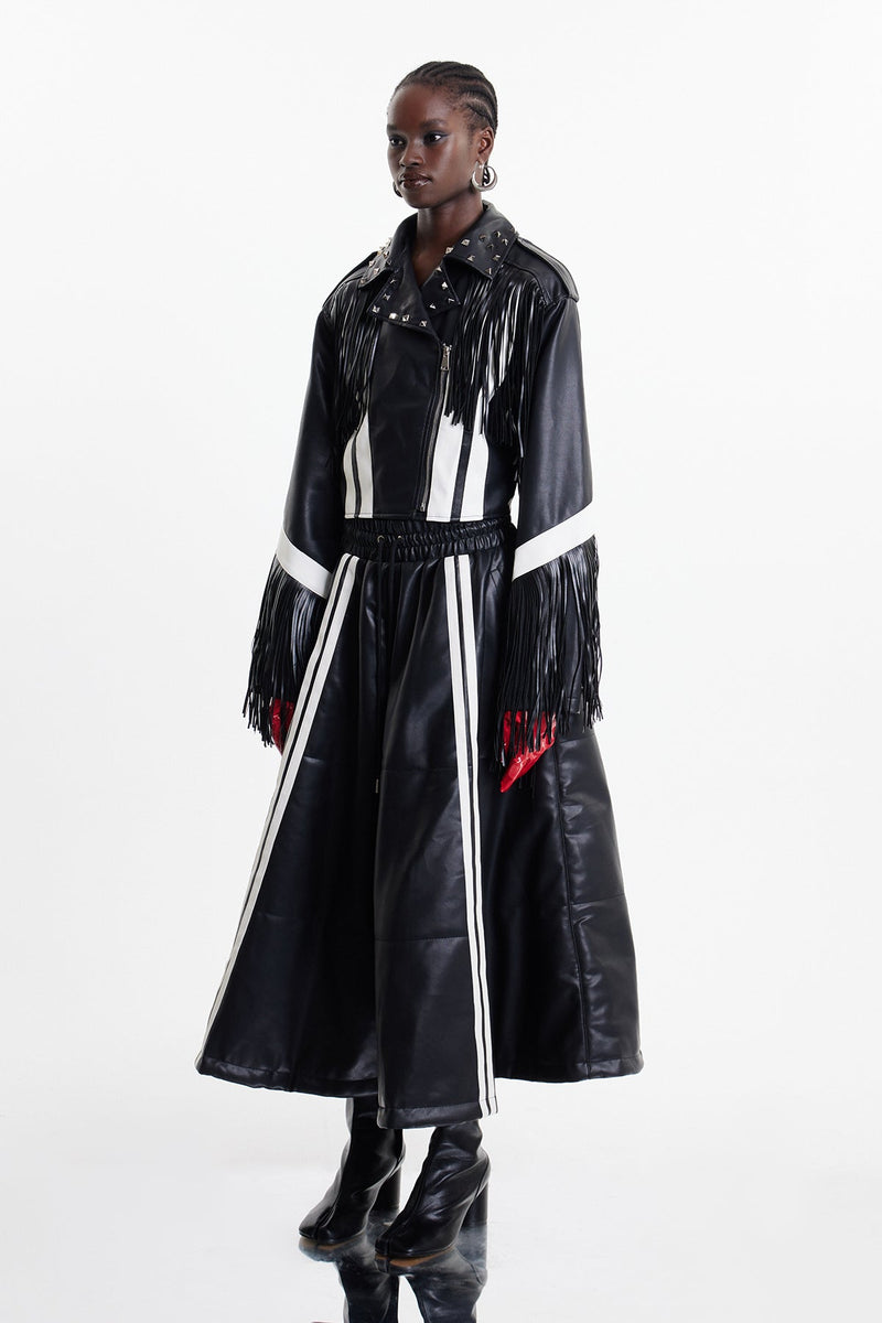 Gracefully Styled Jacket for Any Occasion