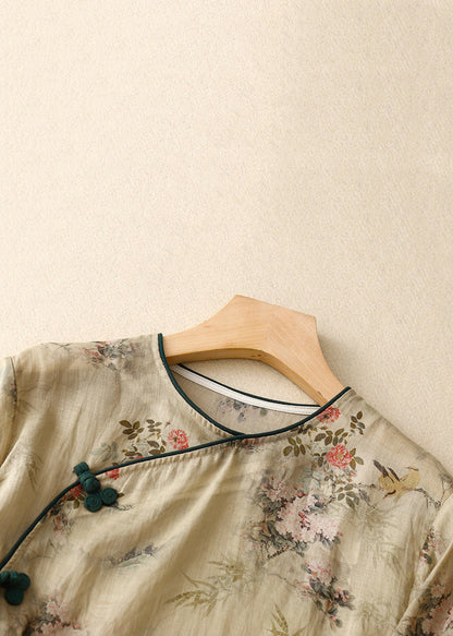 Effortlessly Elegant Blouse with a Timeless Design