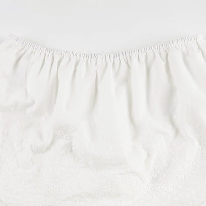 Effortlessly Elegant Garment with a Timeless Design
