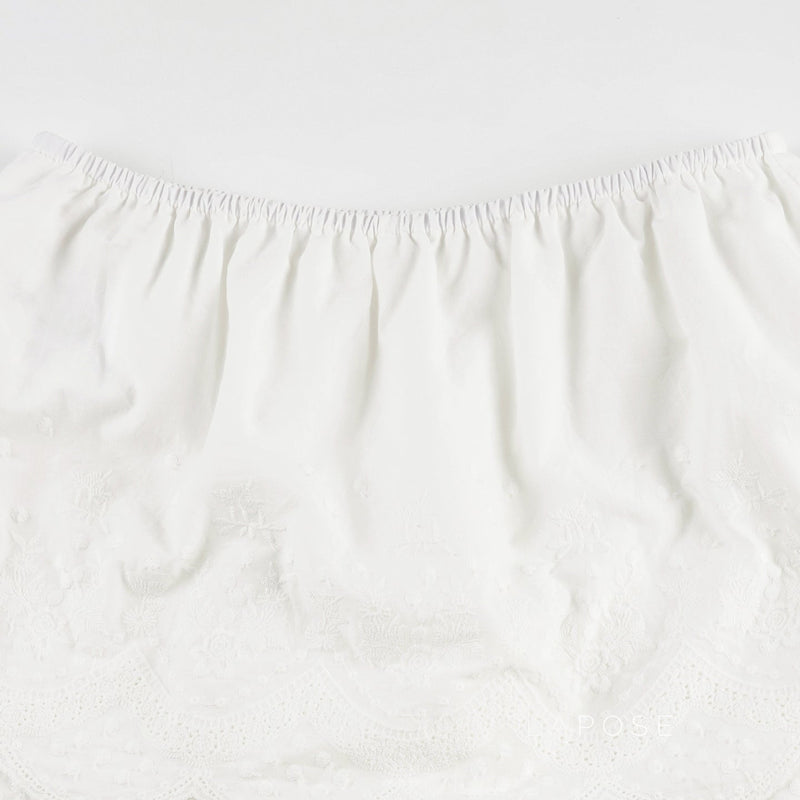 Effortlessly Elegant Garment with a Timeless Design