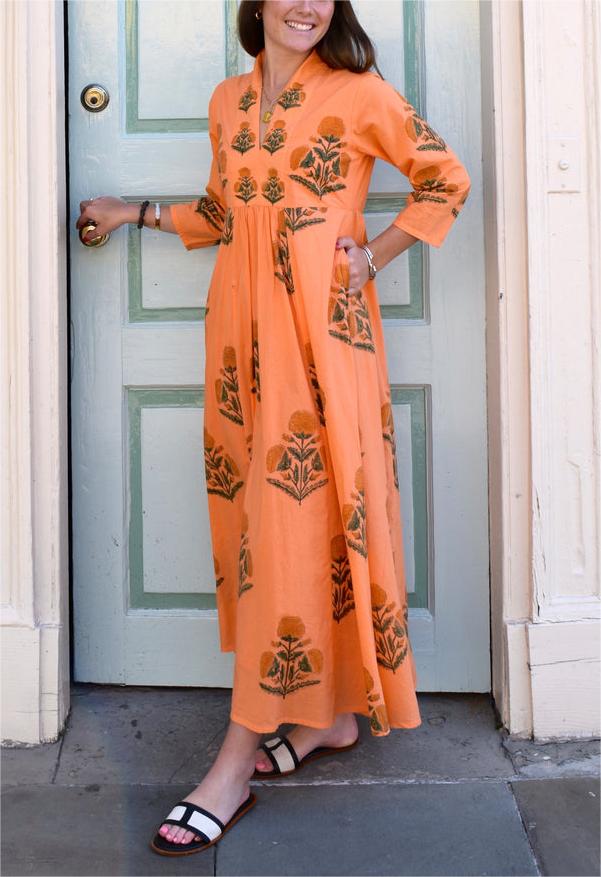 Well Tailored Dress with a Graceful Silhouette