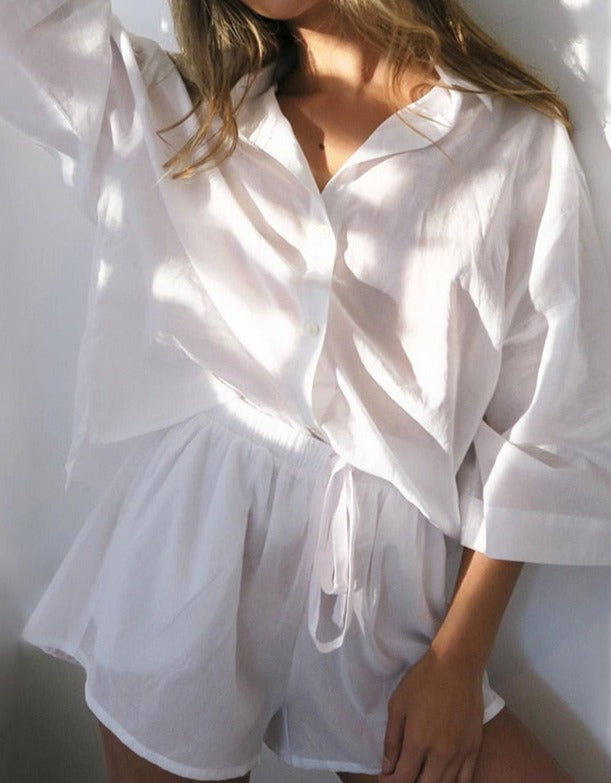 Effortlessly Elegant Garment with a Timeless Design
