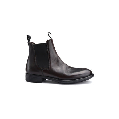 A Vintage Style Boots with Delicate Timeless Details