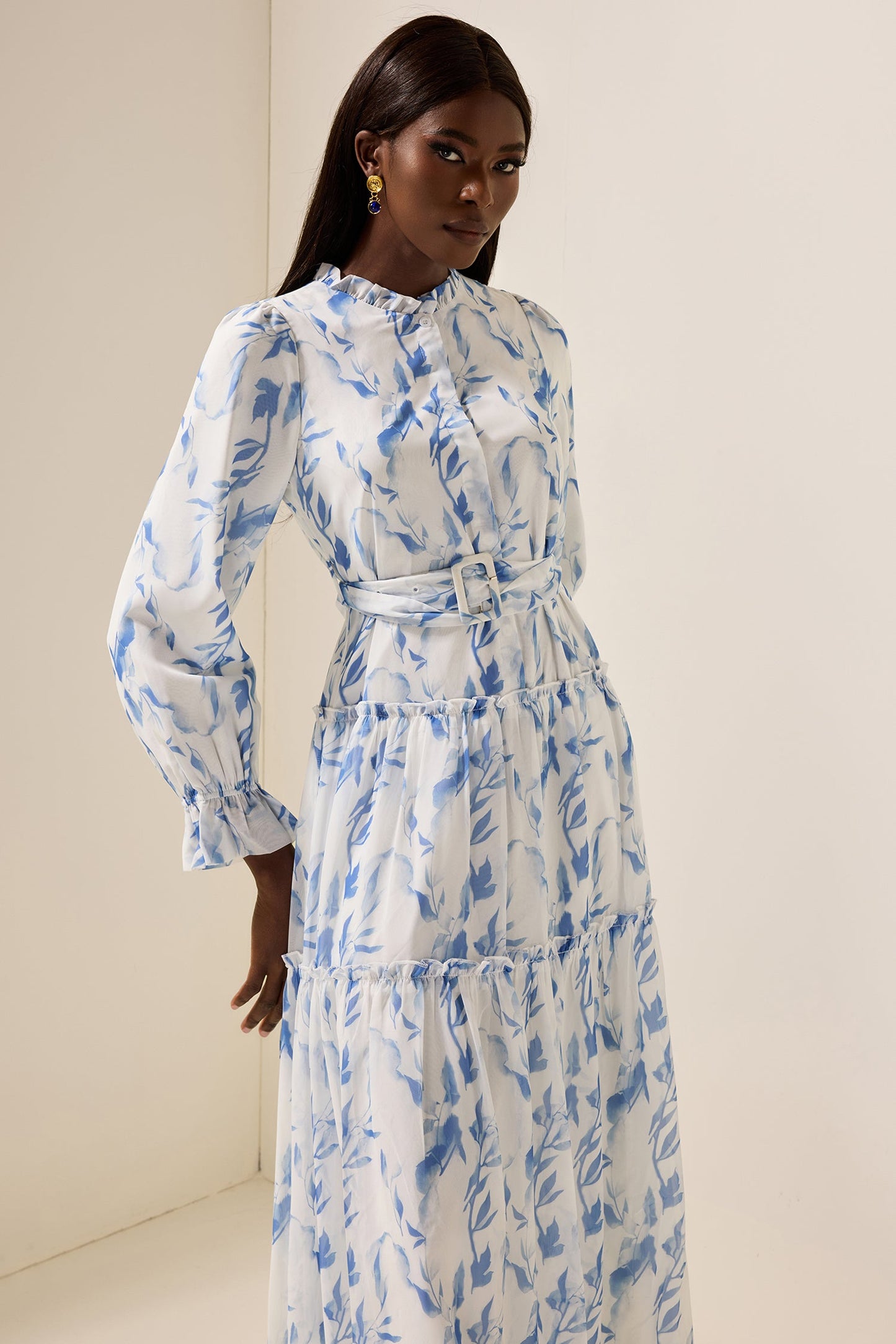 Beautifully Crafted Dress in a Classic Style