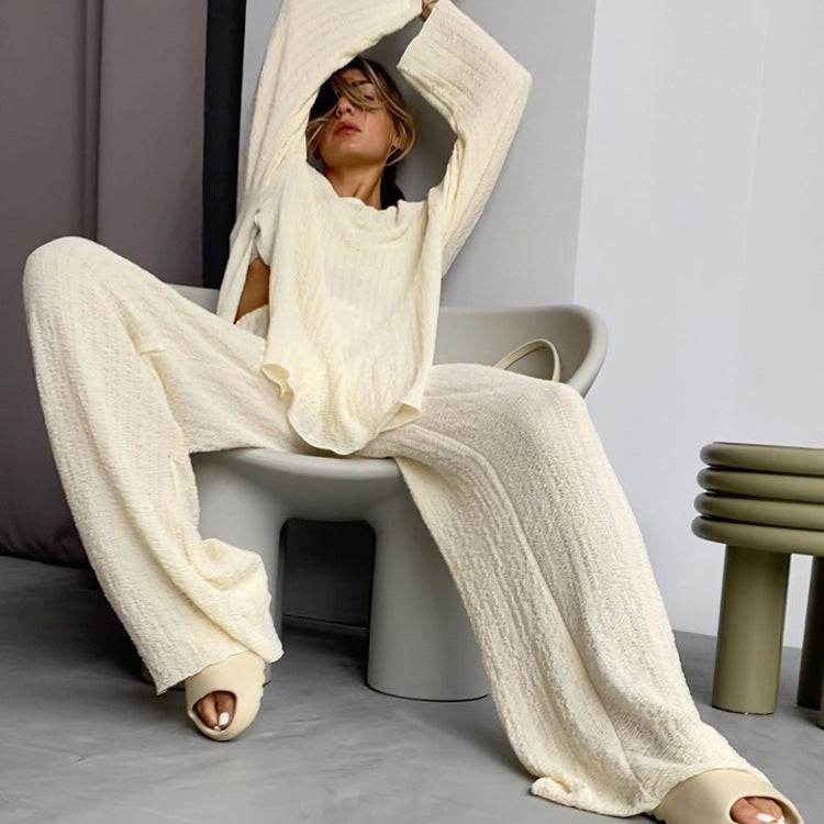 Elegantly Styled Trousers for Everyday Wear