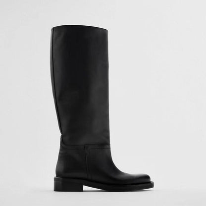 Polished Boots with an Effortless Classic Look
