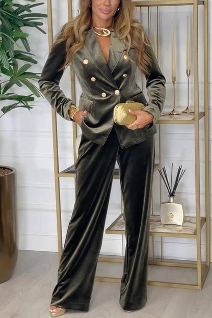 A Vintage Style Pants with Delicate Timeless Details