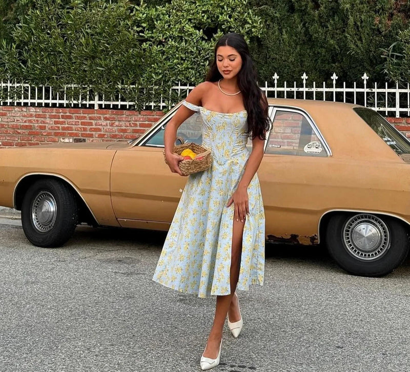 Beautifully Finished Dress in a Timeless Design