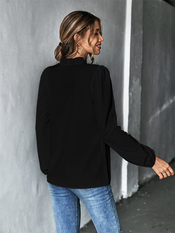 Beautifully Crafted Blouse in a Classic Style
