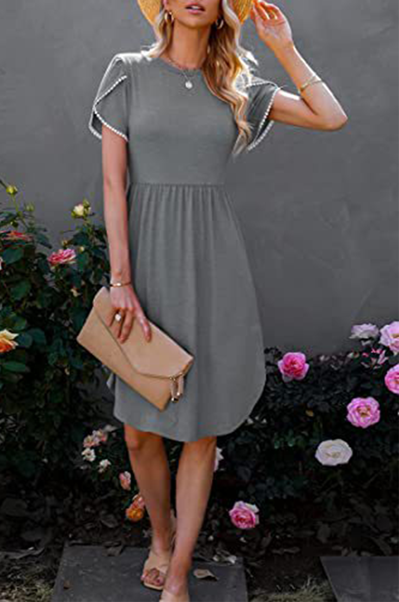 Classic Vintage Dress with a Flattering Fit
