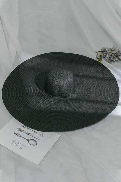 Effortlessly Elegant Garment with a Timeless Design