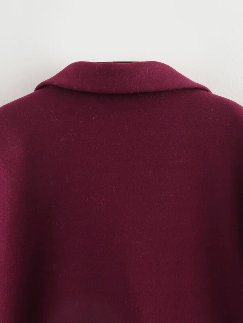 Sophisticated Garment with a Clean Classic Look