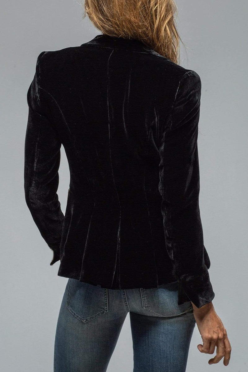 Classic Vintage & Enduringly Stylish Garment