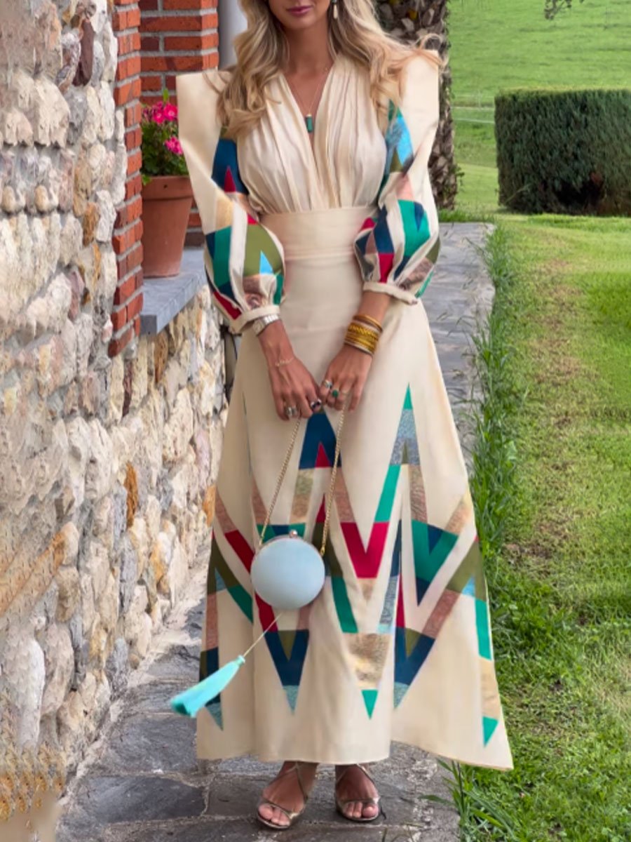 Classic Vintage & Enduringly Stylish Dress