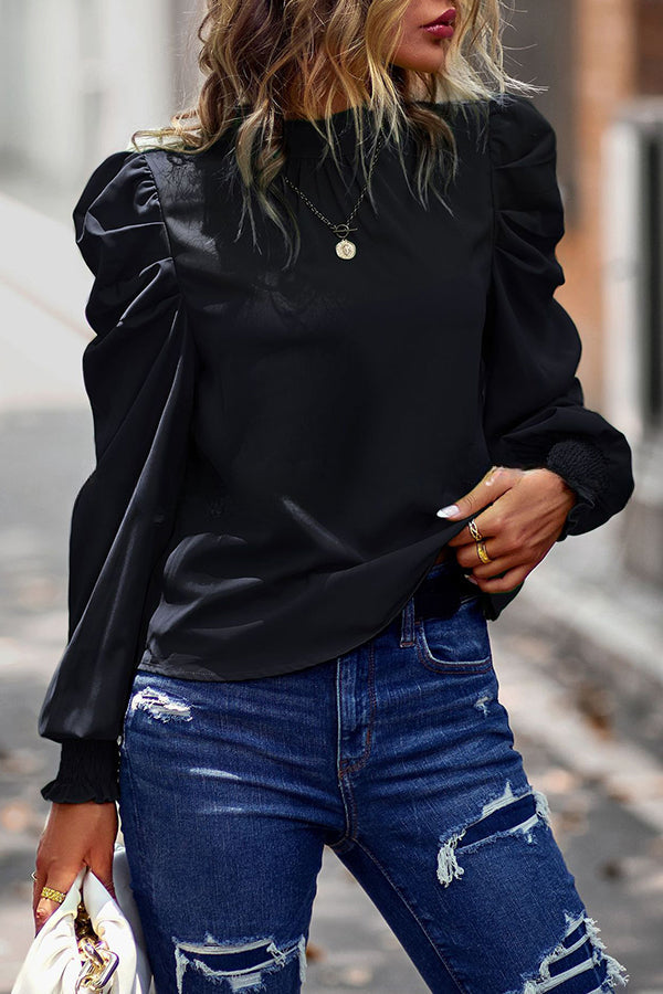 Classic Vintage Shirt with a Flattering Fit