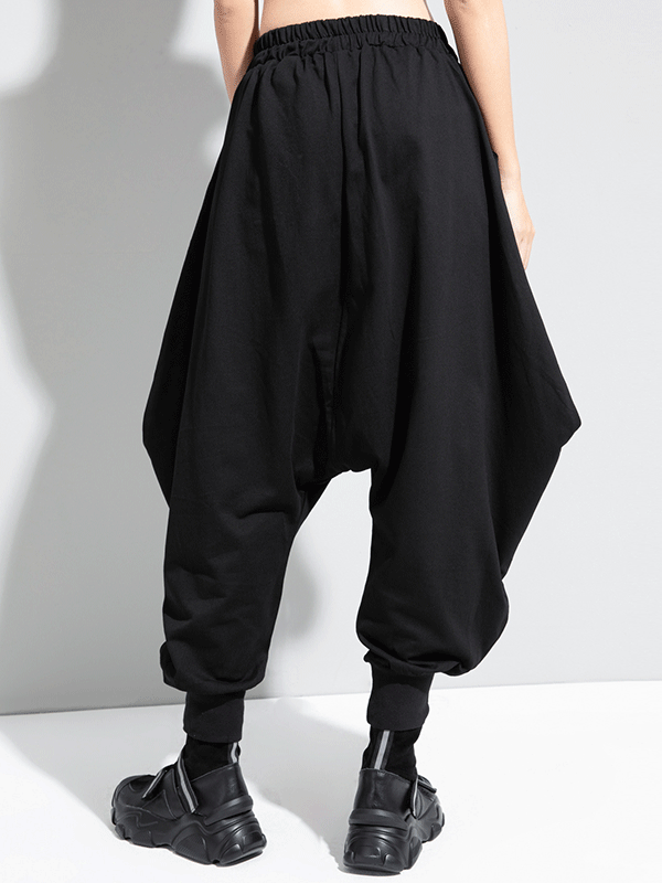 Classic Vintage Pants with a Flattering Fit