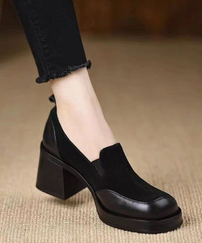 Effortlessly Elegant Shoes with a Timeless Design