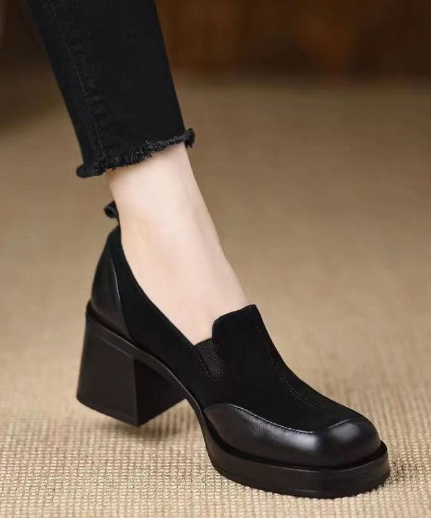 Effortlessly Elegant Shoes with a Timeless Design