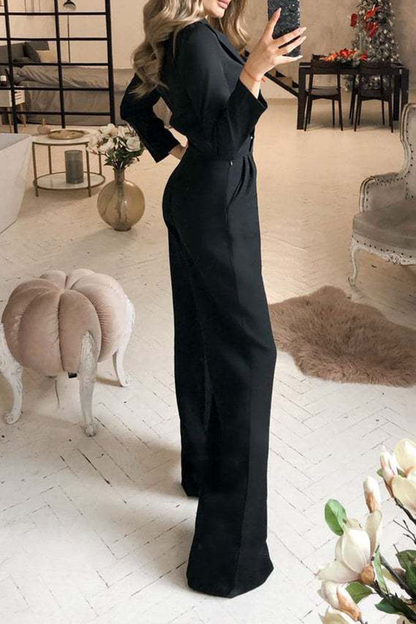 Effortlessly Elegant Garment with a Timeless Design