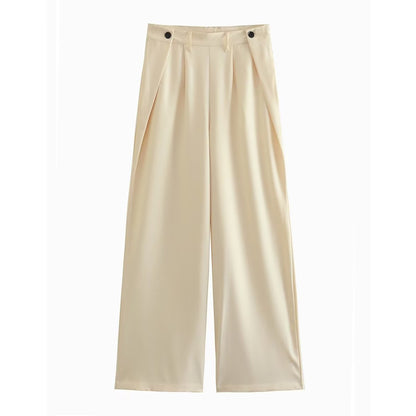 Classic Vintage Top with a Flattering Fit
