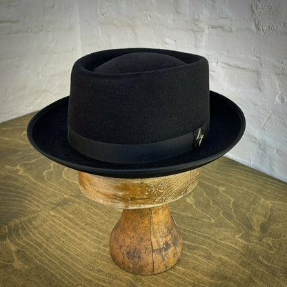 Effortlessly Elegant Garment with a Timeless Design