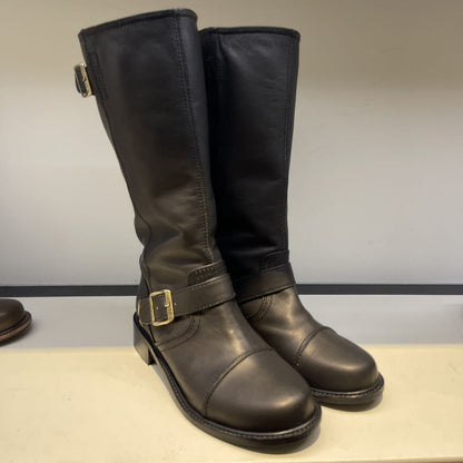 Elegantly Styled Boots for Everyday Wear