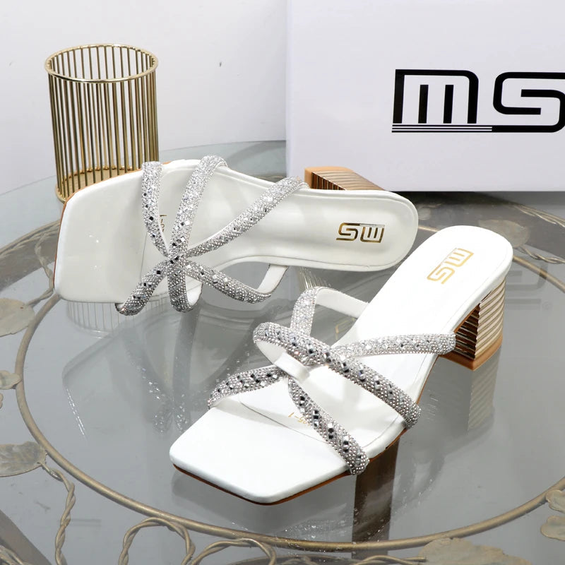 Classic Vintage Heels with a Flattering Fit