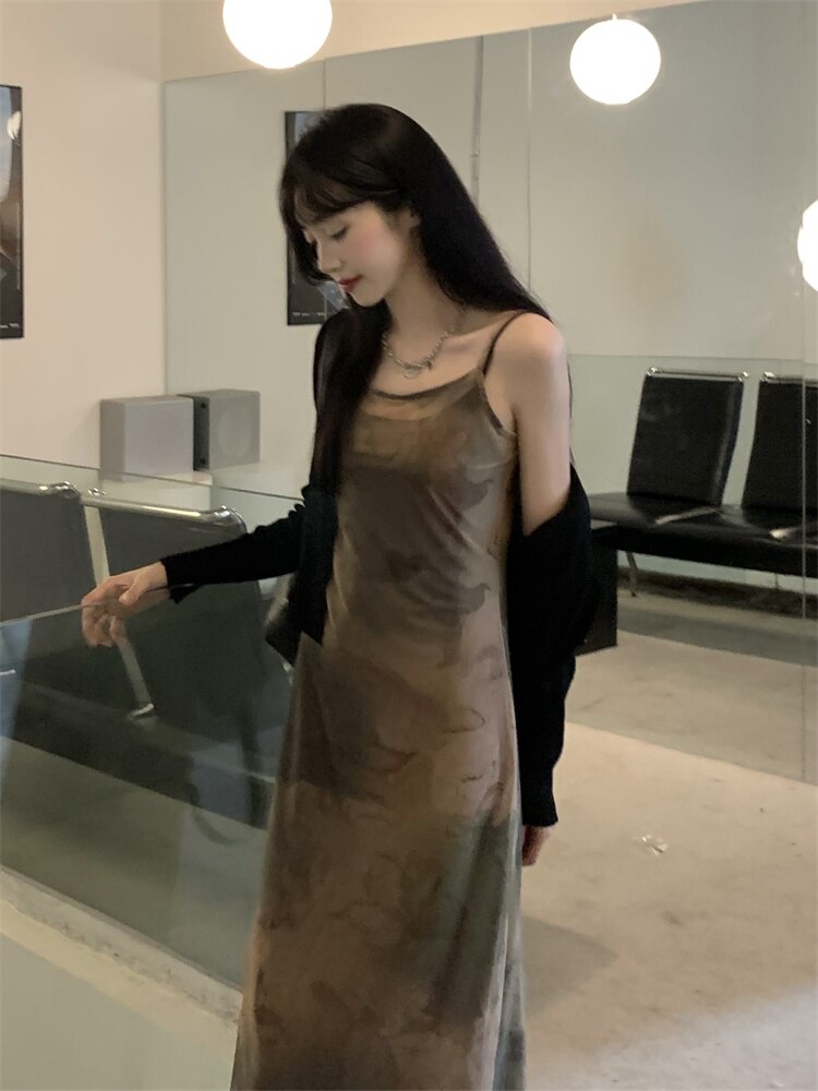 Classic Vintage & Enduringly Stylish Dress