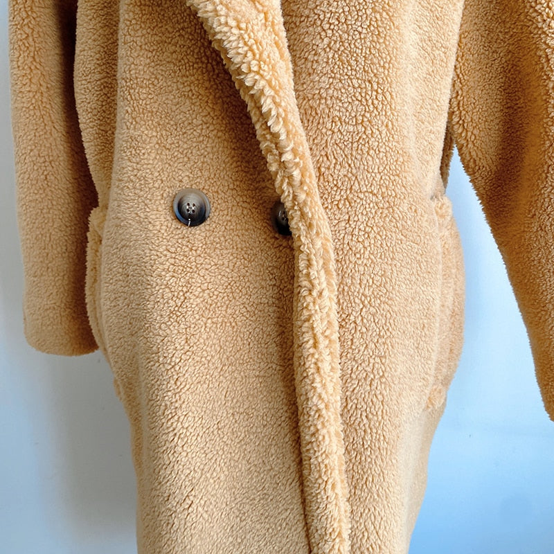 Gracefully Styled Coat for Any Occasion