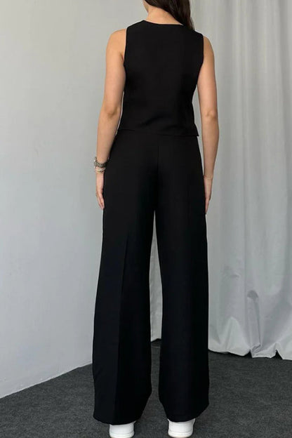 Well Tailored Garment with a Graceful Silhouette