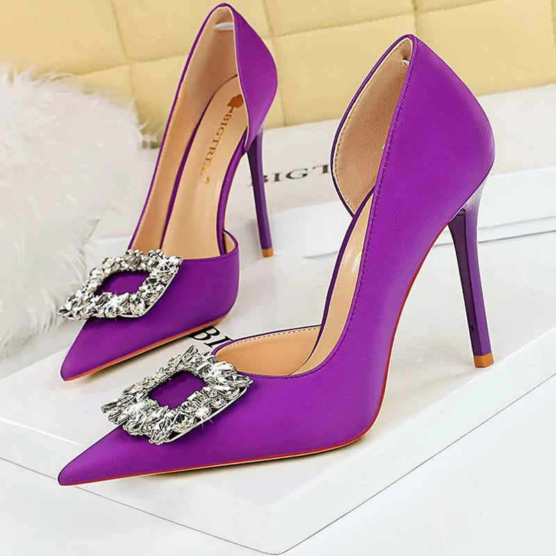 Elegantly Styled Heels for Everyday Wear