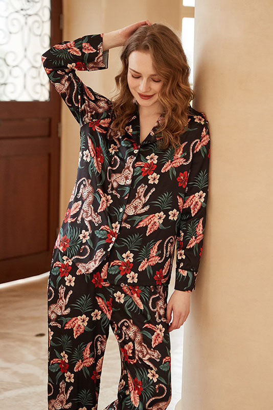 Well Tailored Garment with a Graceful Silhouette
