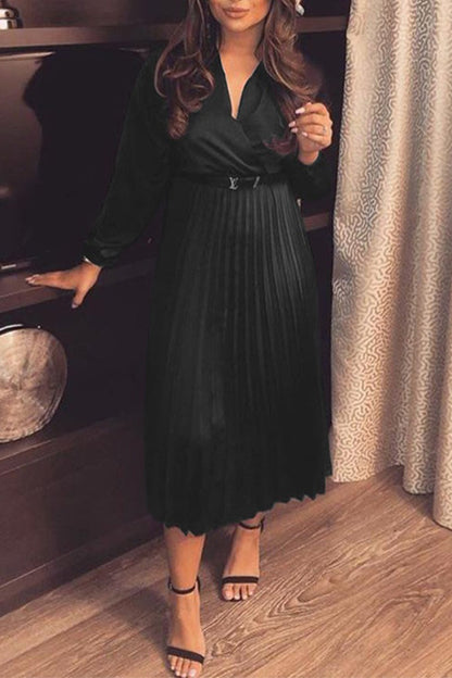 Effortlessly Elegant Dress with a Timeless Design