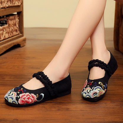 Sophisticated Shoes with a Clean Classic Look