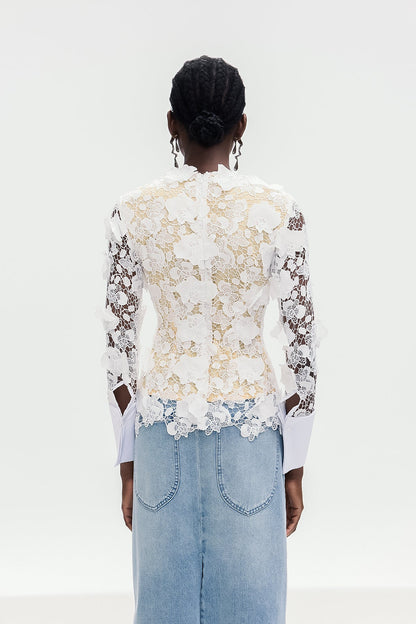 Well Tailored Top with a Graceful Silhouette
