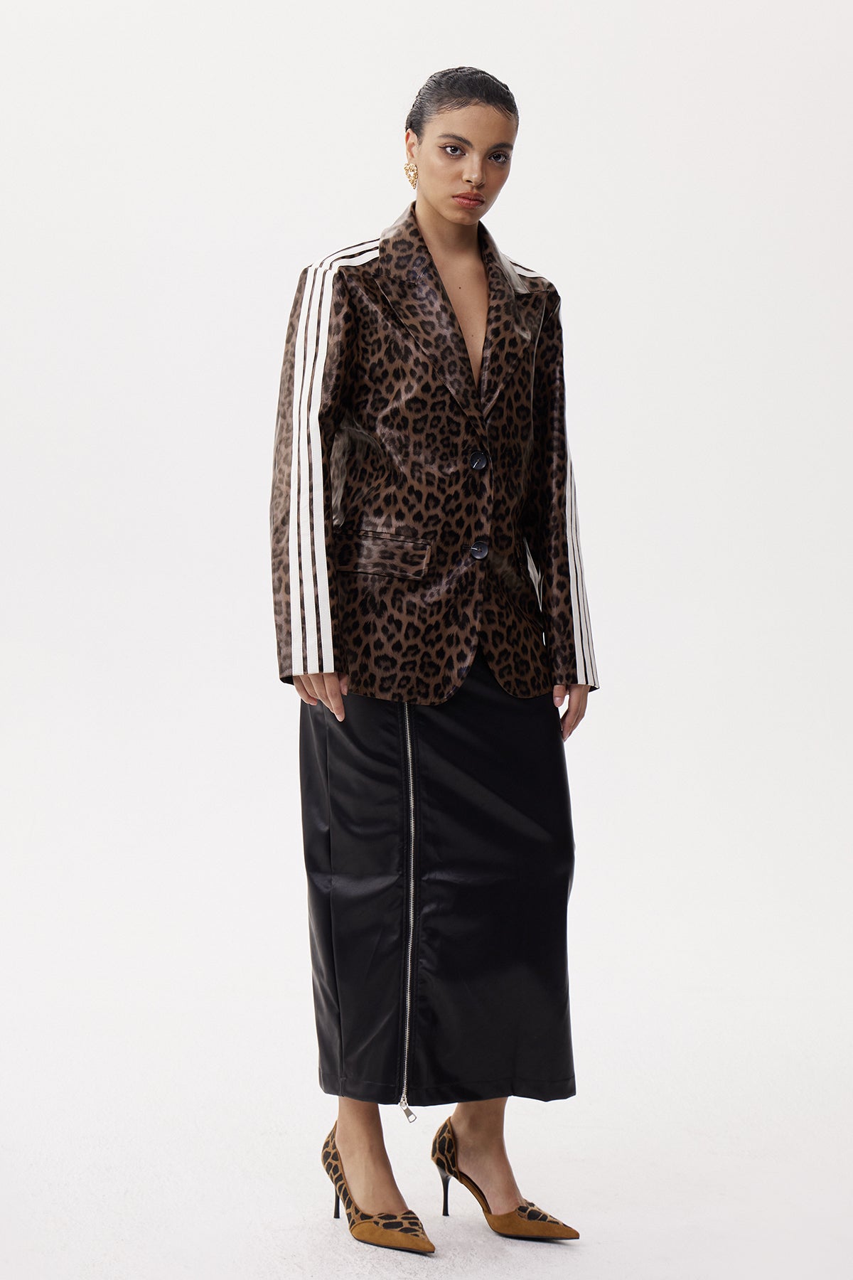 Well Tailored Garment with a Graceful Silhouette