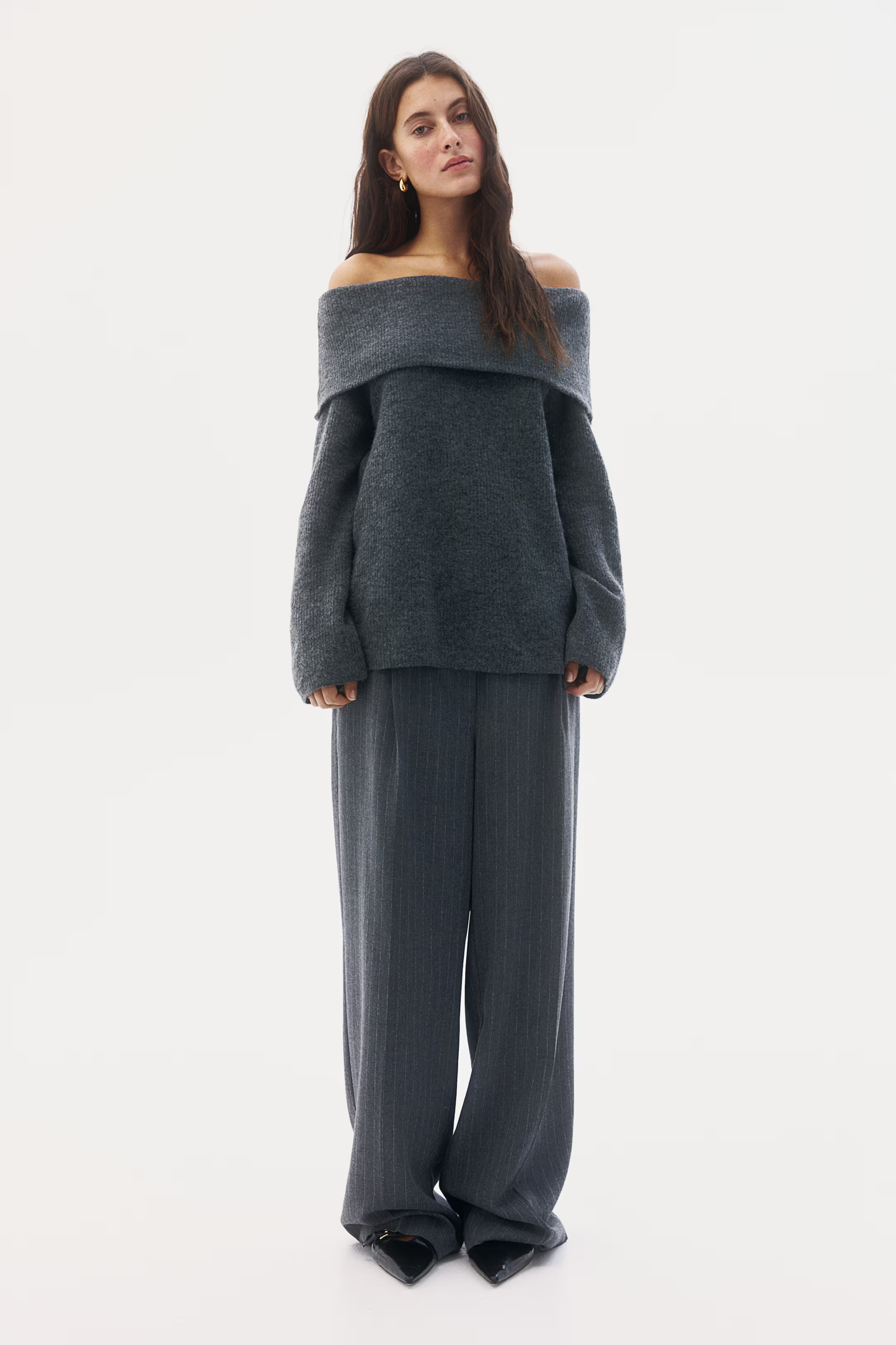 Well Tailored Top with a Graceful Silhouette