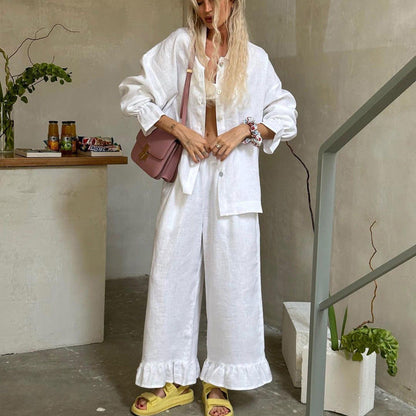 Well Tailored Trousers with a Graceful Silhouette