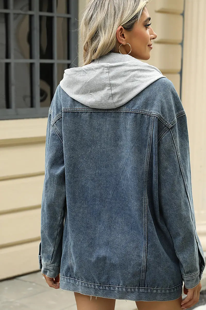Effortlessly Elegant Jacket with a Timeless Design