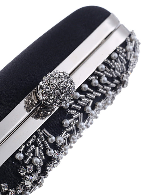 Beautifully Crafted Bag in a Classic Style