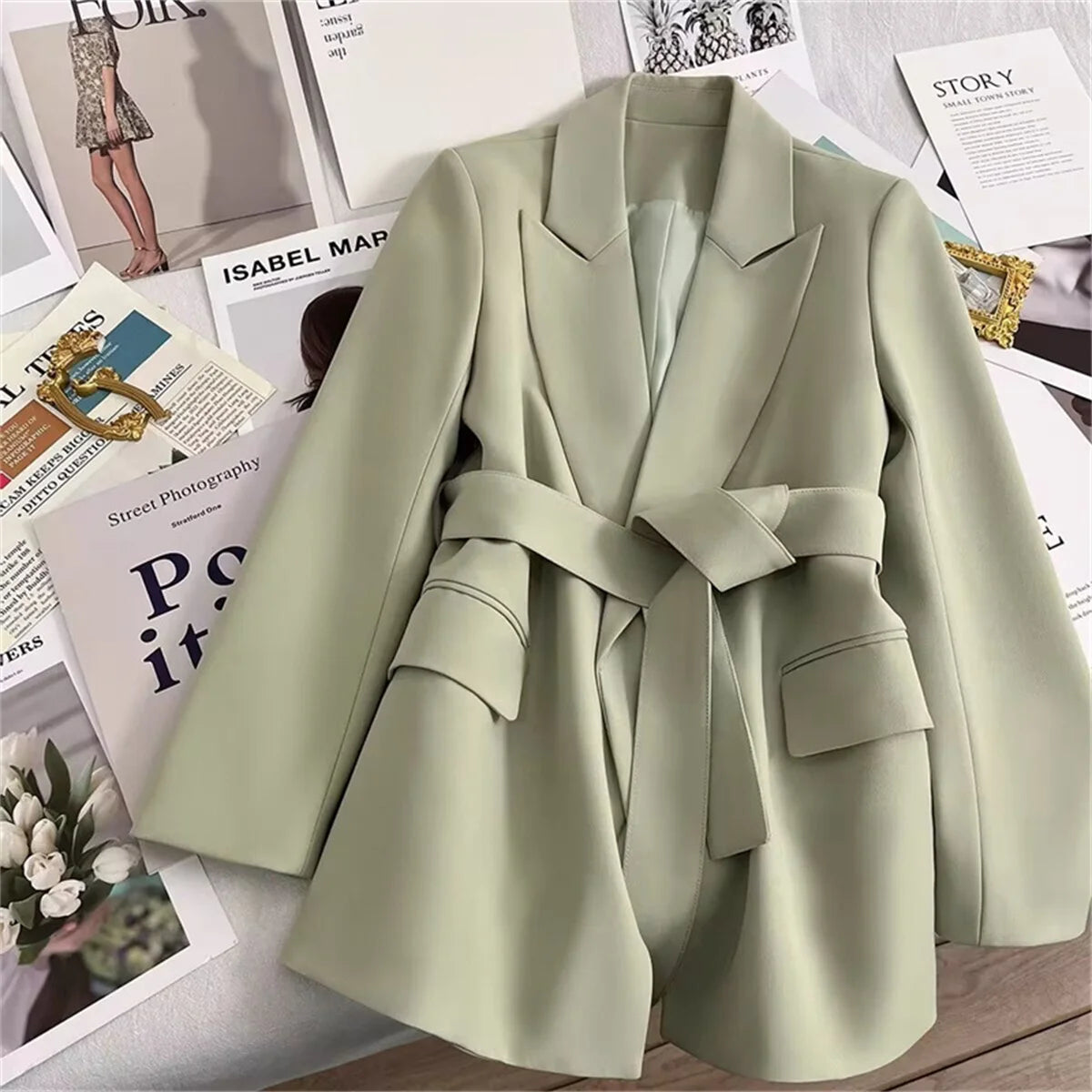 Effortlessly Elegant Garment with a Timeless Design