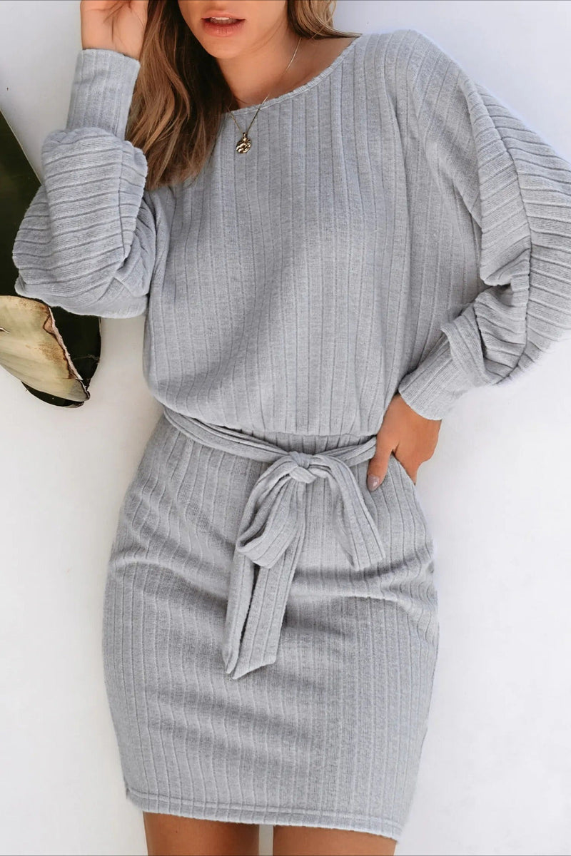 Well Tailored Sweater with a Graceful Silhouette