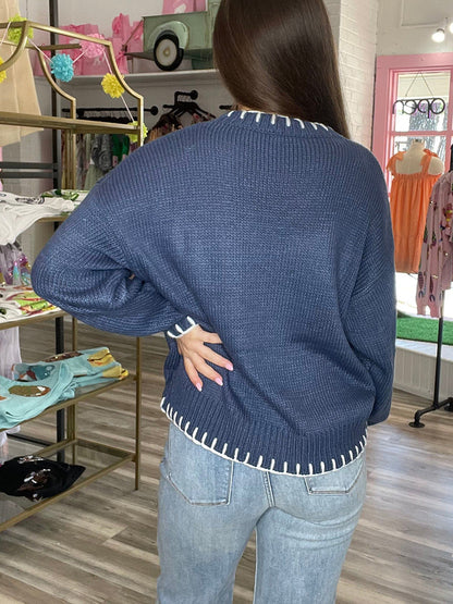 Effortlessly Elegant Sweater with a Timeless Design