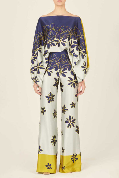 Gracefully Styled Garment for Any Occasion