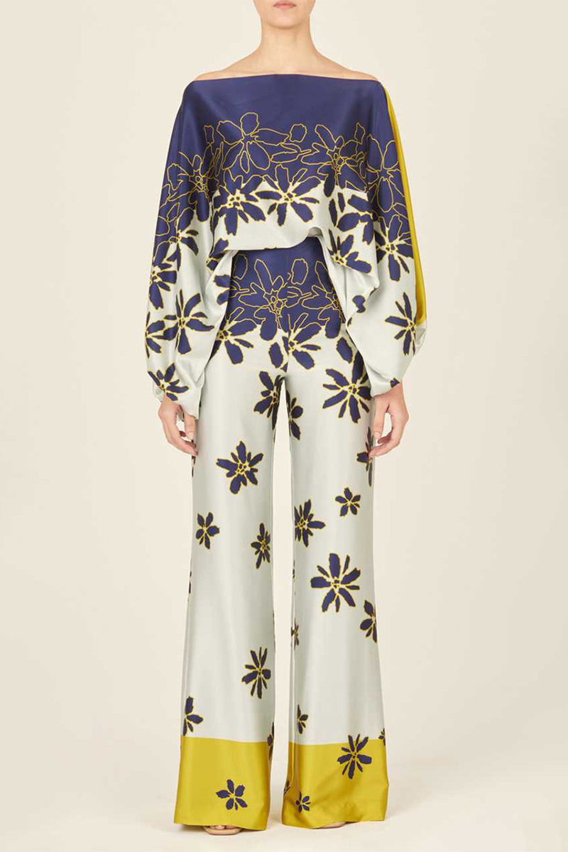 Gracefully Styled Garment for Any Occasion