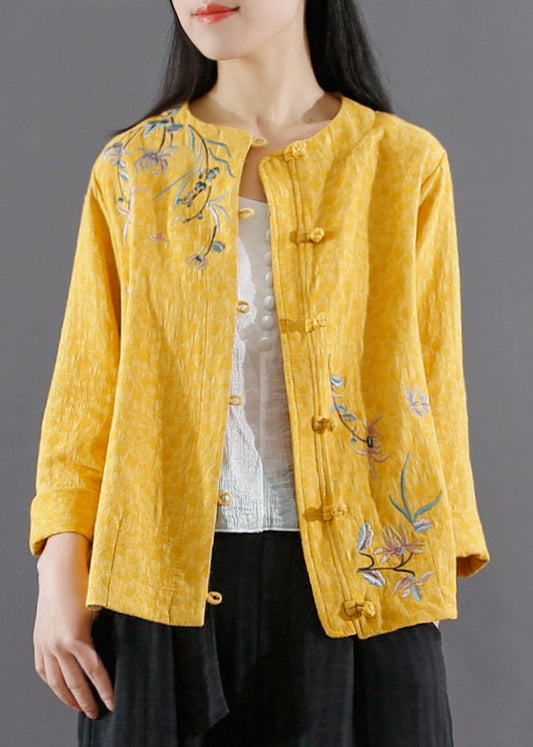 Beautifully Finished Coat in a Timeless Design