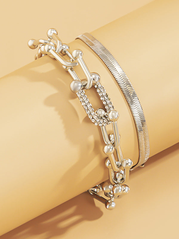 Sophisticated Garment with a Clean Classic Look