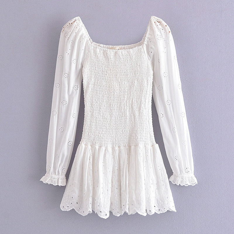 Sophisticated Dress with a Clean Classic Look