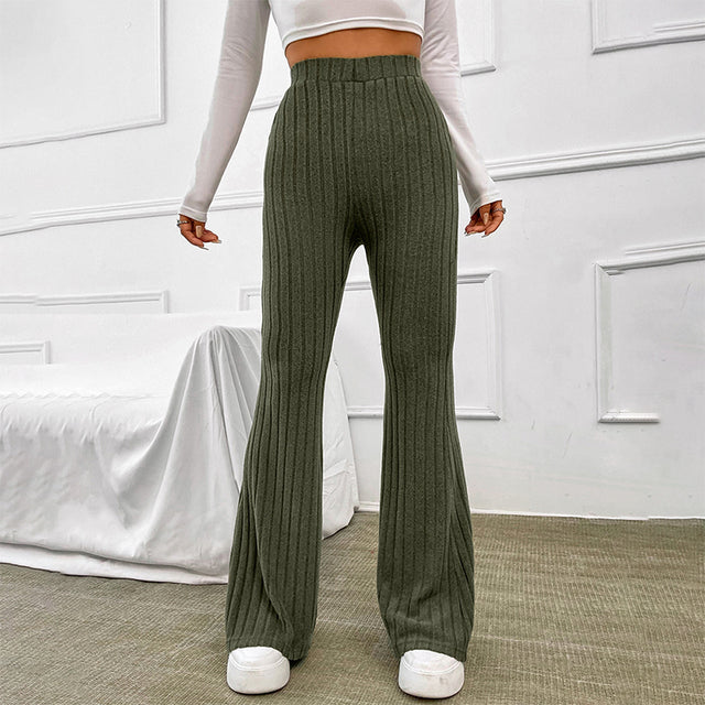Classic Vintage Pants with a Flattering Fit