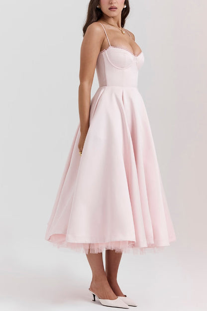 Classic Vintage Dress with a Flattering Fit